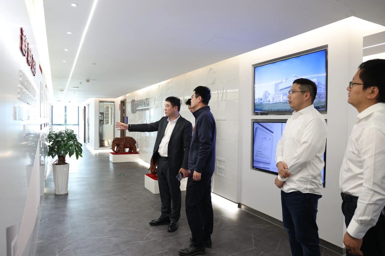 1745463746670392.jpg ae3a40dc90007257a977d75e2d954fe8.jpg