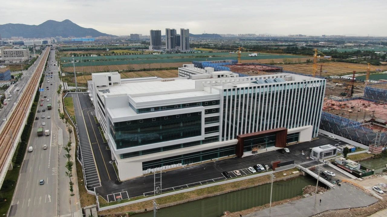 1745473678382380.jpg 5521cc501d04c1c9ec8c9b6bcf03214f.jpg